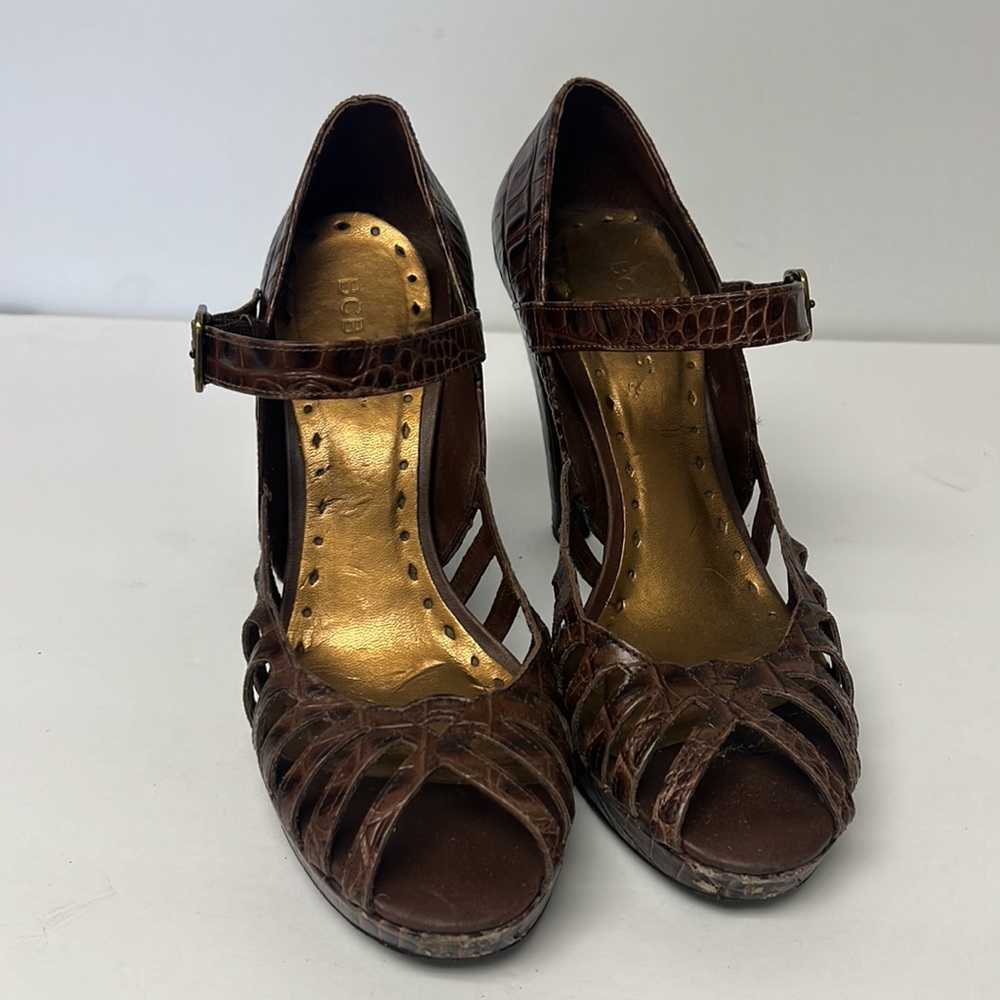 BCBGirls Leather Croc Print heels - Picture 3 of 9